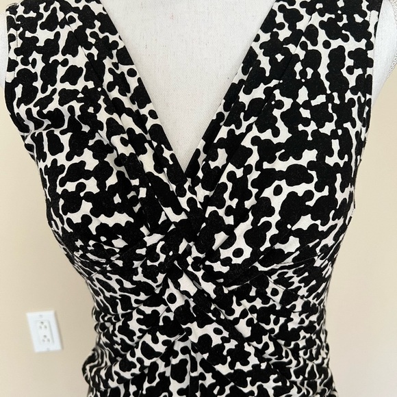 Anne Taylor V Neck Sleevlesa Print Dress Size Small - Picture 3 of 7